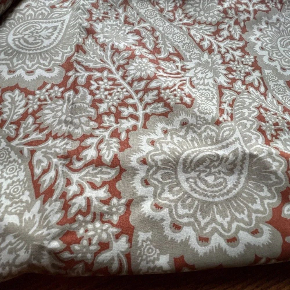 Williams Sonoma Paisley Floral Tablecloth‎ 72x106